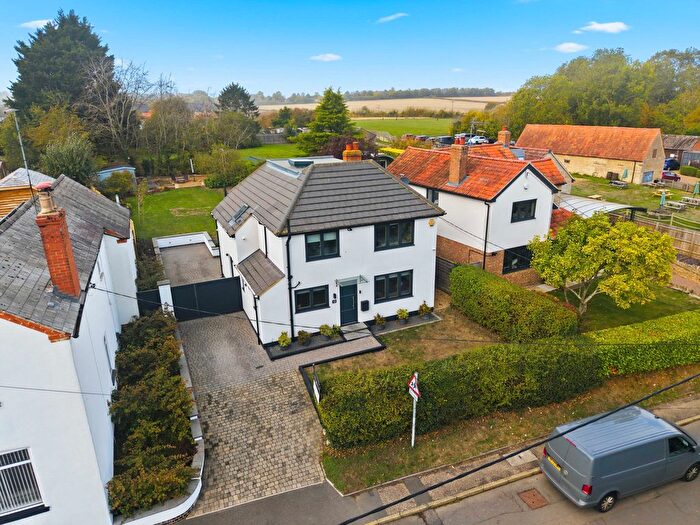 4 Bedroom Detached House For Sale In Northampton Road, Yardley Hastings, Northampton, NN7