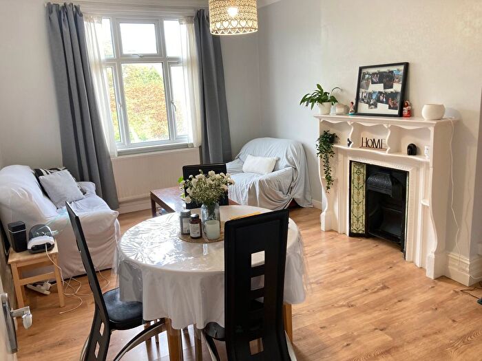 2 Bedroom Flat To Rent In Craven Road, Ealing, W5