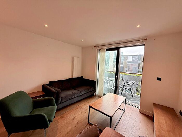 2 Bedroom Flat To Rent In George Street, Manhattan Building, M1
