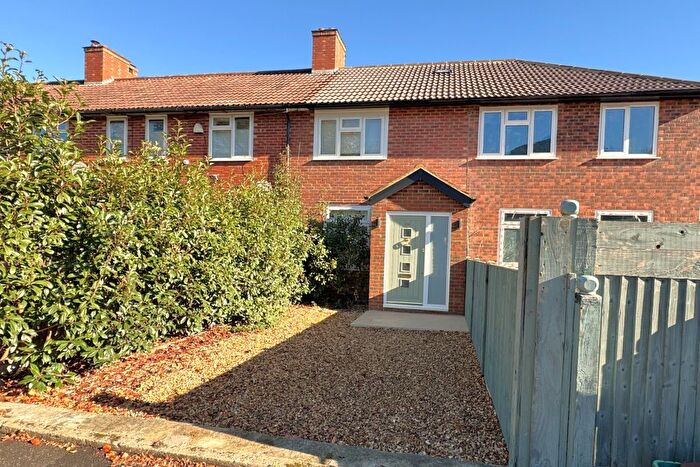 2 Bedroom Terraced House For Sale In Olveston Walk, Carshalton, SM5