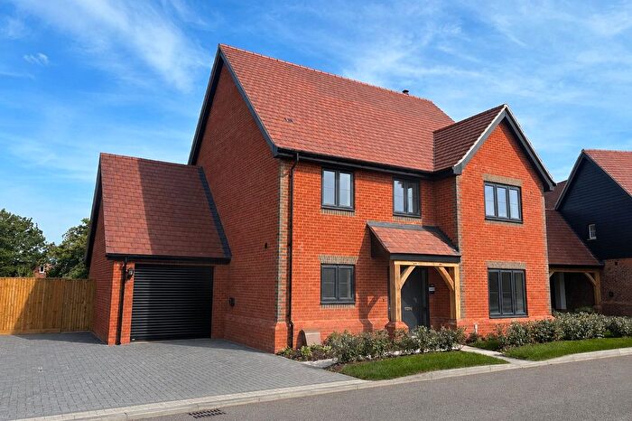 4 Bedroom Detached House For Sale In Hackney Way, Mortimer Common, Reading, RG7