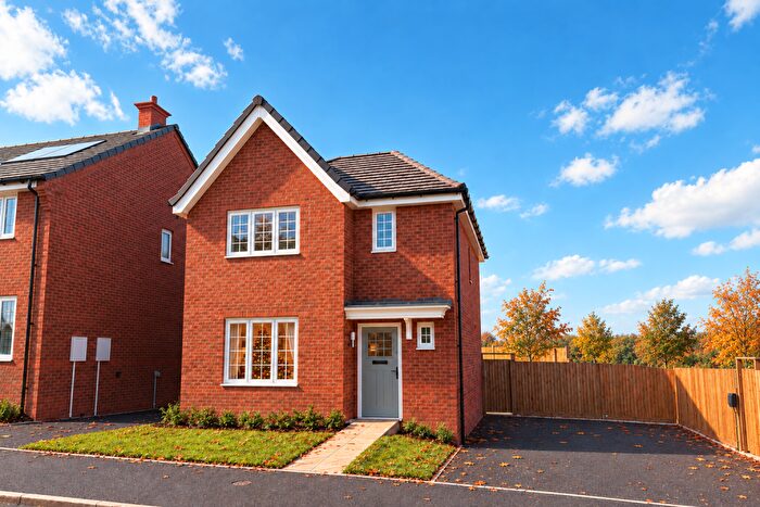 3 Bedroom Detached House For Sale In Brooklime Road, Warwick, CV34