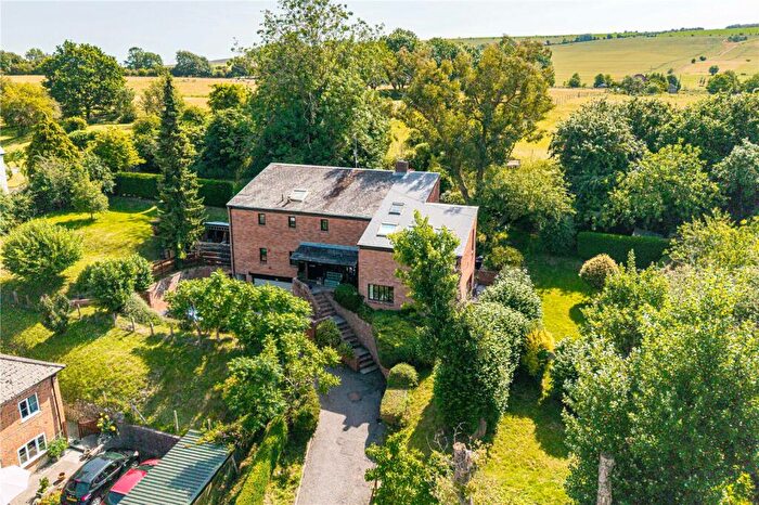 6 Bedroom Detached House For Sale In High Street, Easterton, Devizes, SN10