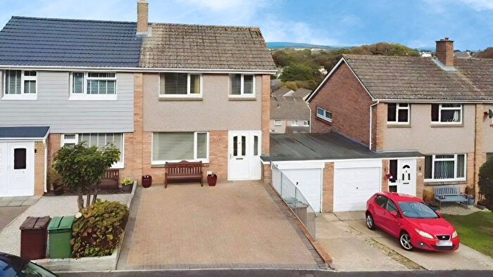 3 Bedroom Semi-Detached House For Sale In Lalebrick Road, Plymouth, PL9