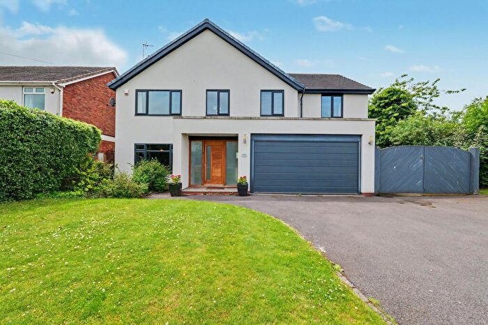 6 Bedroom Detached House For Sale In Kenilworth Road, Balsall Common, CV7