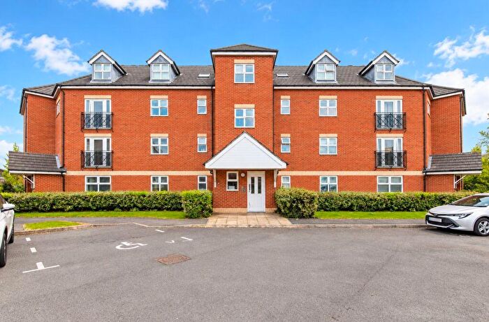 2 Bedroom Apartment For Sale In Palgrave Road, Bedford, MK42