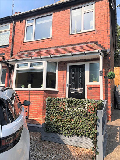 2 Bedroom Semi-Detached House To Rent In Willow Well Road, Leeds, LS15