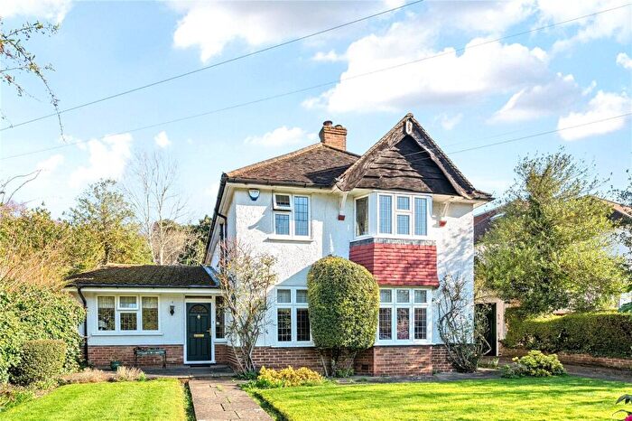 5 Bedroom Detached House For Sale In Ballards Way, South Croydon, CR2