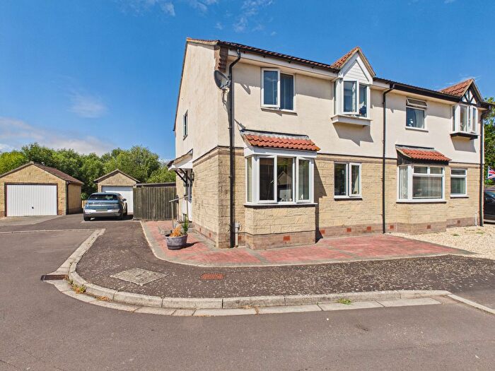 4 Bedroom Semi-Detached House For Sale In Knightsbridge Way, Bridgwater, TA6