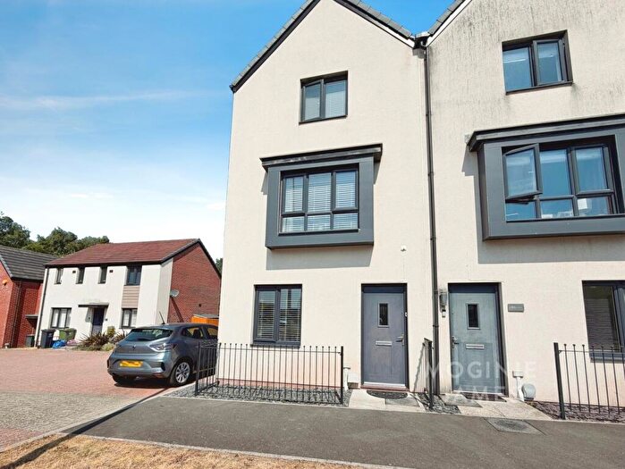 3 Bedroom Semi-Detached House For Sale In Mortimer Avenue, Old St. Mellons, Cardiff, CF3