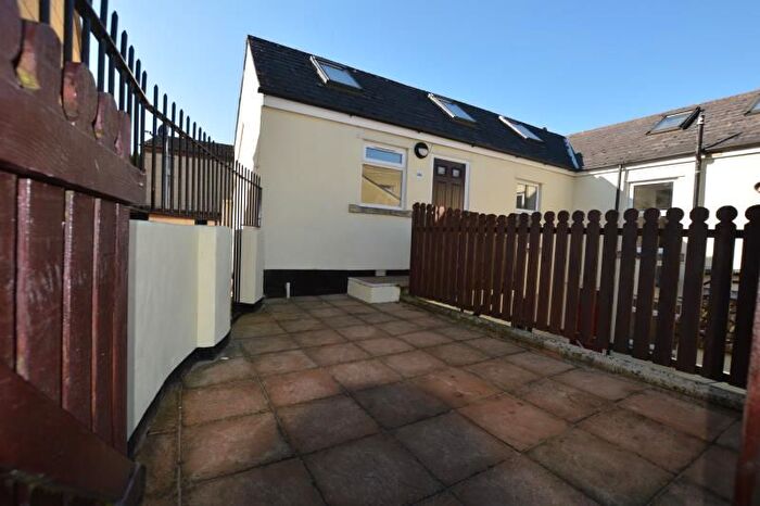 2 Bedroom Flat To Rent In South Road, Midsomer Norton, Radstock, BA3