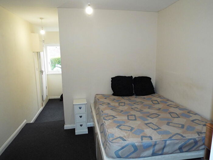 1 Bedroom Flat To Rent In Cardy Close, Redditch, B97