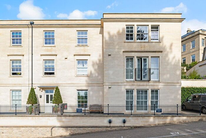 3 Bedroom Flat For Sale In Lansdown Road, Bath, Somerset, BA1