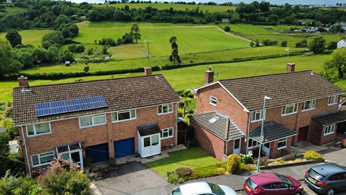 4 Bedroom Semi-Detached House For Sale In Dean Crescent, Littledean, Cinderford, GL14