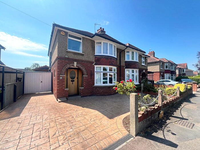 3 Bedroom Semi-Detached House For Sale In Windermere Road, Gloucester, GL2