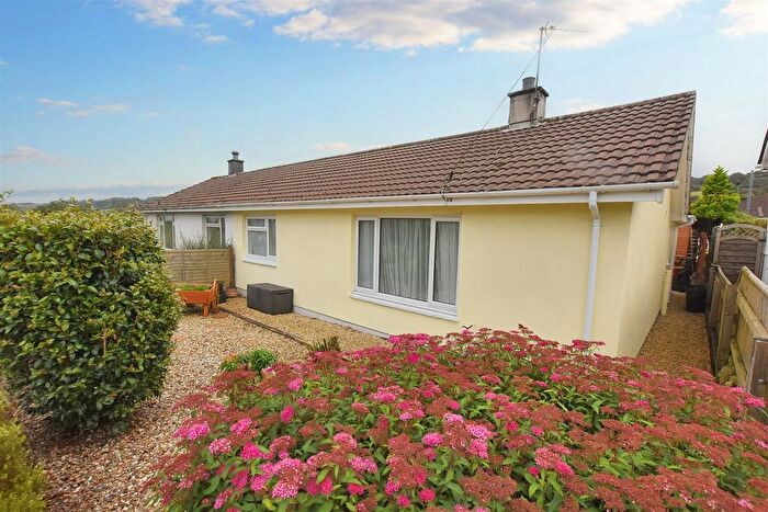 2 Bedroom Semi-Detached Bungalow For Sale In Lannarth Glas, Lanner, TR16