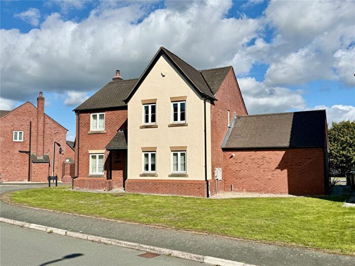 4 Bedroom Detached House For Sale In Bryn Glas, Oswestry, Shropshire, SY11