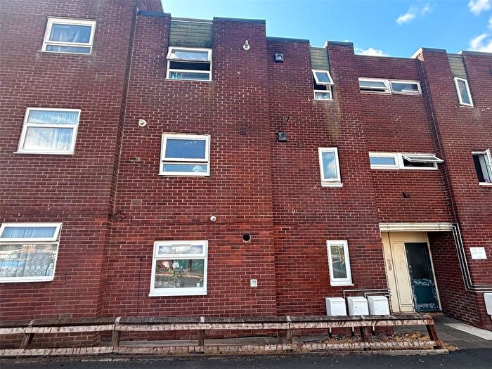 1 Bedroom Flat For Sale In Burford, Brookside, Telford, Shropshire, TF3