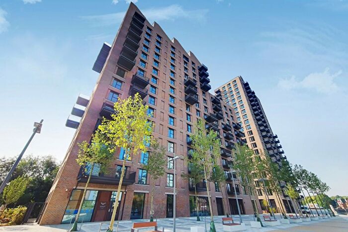 2 Bedroom Flat To Rent In Hale Street, Tottenham, London, N17