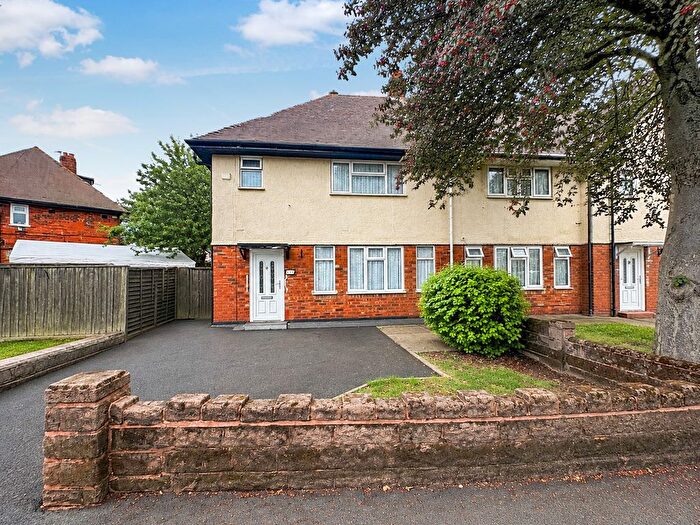 3 Bedroom End Of Terrace House For Sale In Pond Lane, Wolverhampton, West Midlands, WV2