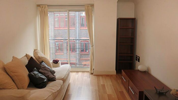1 Bedroom Apartment To Rent In Scotland Street, Birmingham, B1