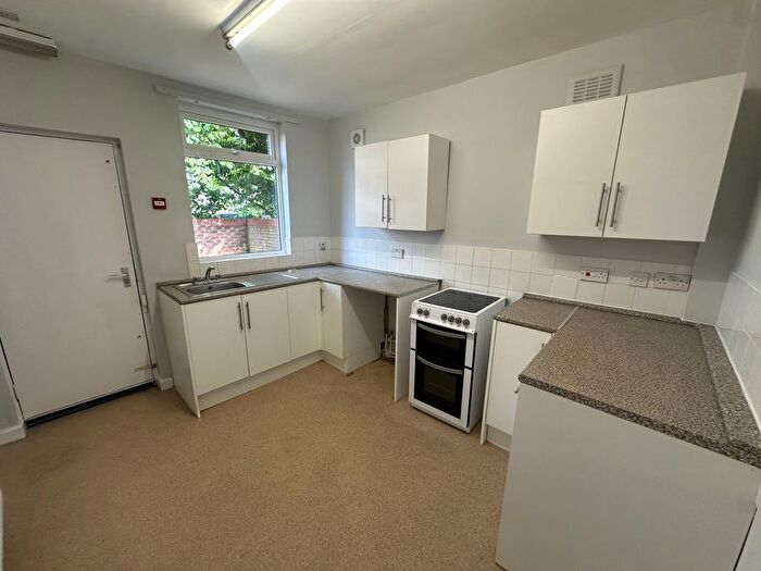 1 Bedroom Flat To Rent In Princes Avenue, Liverpool, L8