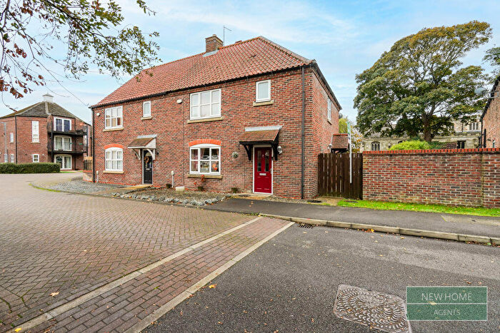 3 Bedroom Semi-Detached House For Sale In All Saints Mews, Preston, Hull, HU12