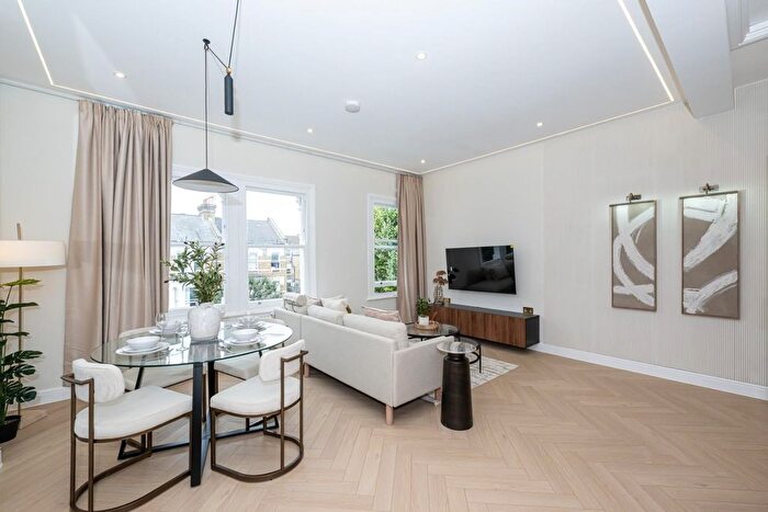 2 Bedroom Flat For Sale In Fernhead Road, Queens Park, W9