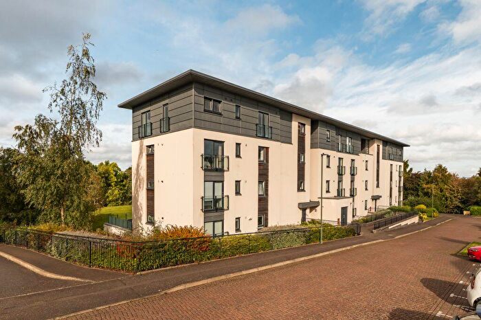 2 Bedroom Flat For Sale In / Burnbrae Park, Edinburgh, EH12
