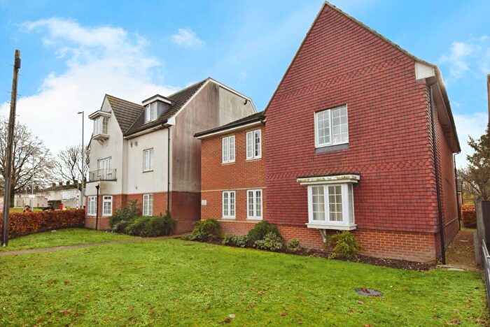 2 Bedroom Apartment For Sale In Boscombe Heights, Amesbury, SP4