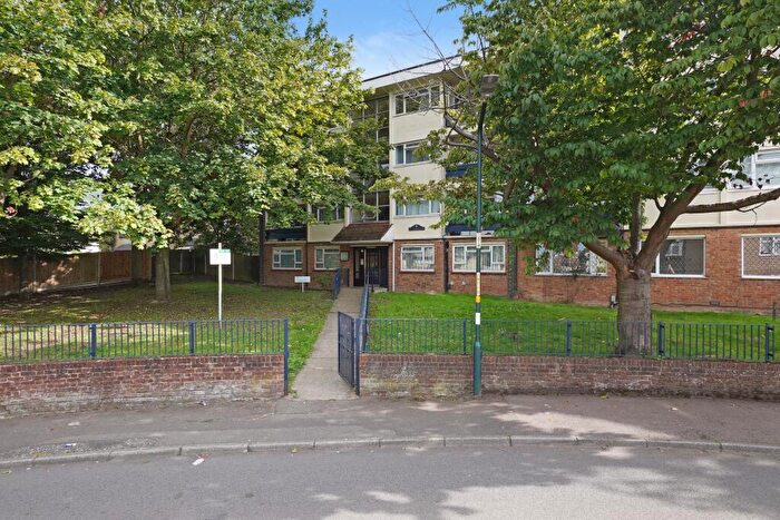 1 Bedroom Flat To Rent In John Street, Rochester, ME1