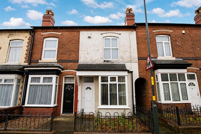3 Bedroom House To Rent In Gleave Road, Birmingham, B29