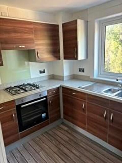 1 Bedroom Flat To Rent In Gardyne Place, Dundee, DD4