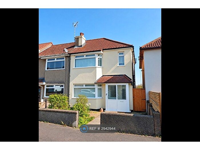 4 Bedroom End Of Terrace House To Rent In Wallscourt Road South, Bristol, BS34