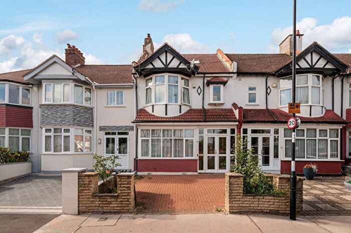 4 Bedroom Terraced House For Sale In Ardfern Avenue, Norbury, London, SW16