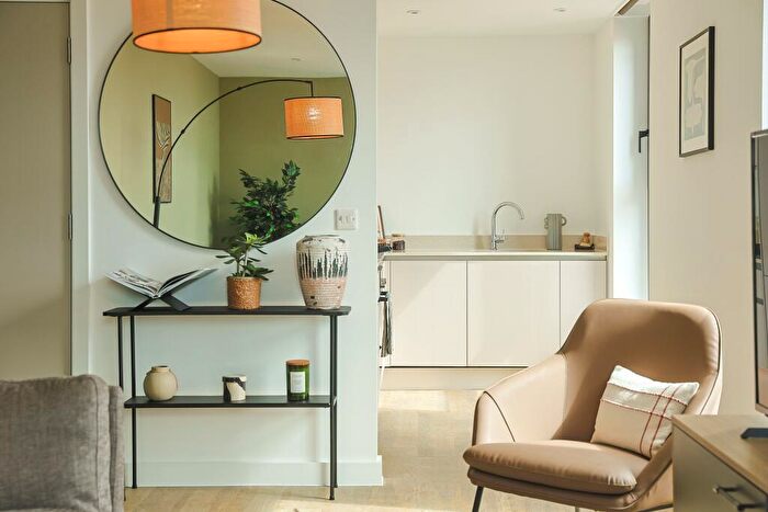 2 Bedroom Apartment To Rent In The Silver Yard, Birmingham Birmingham, B4