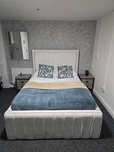 Studio To Rent In Lower High Street, Wednesbury, WS10