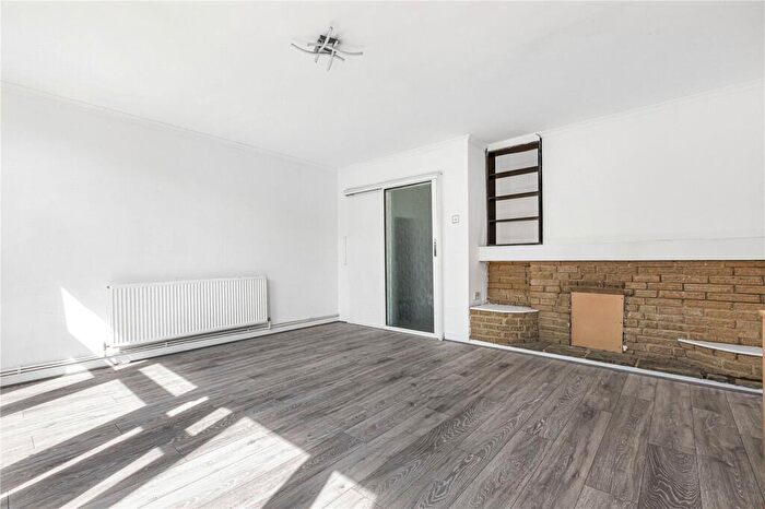 4 Bedroom Terraced House To Rent In Cassland Road, London, E9