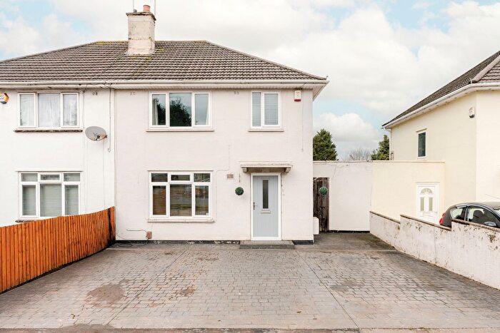 3 Bedroom Semi-Detached House For Sale In Knole Lane, Brentry, Bristol, BS10