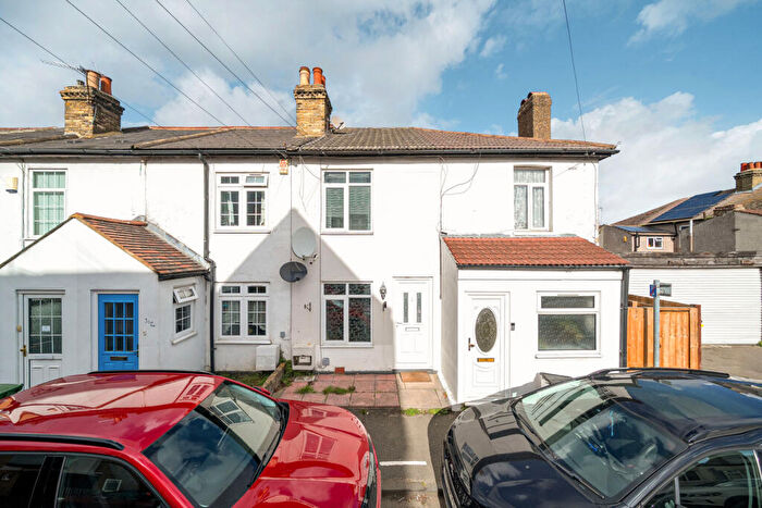 2 Bedroom Terraced House For Sale In East Road, Welling, DA16