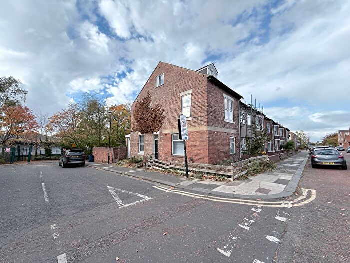 2 Bedroom Flat To Rent In Bolingbroke Street, Newcastle Upon Tyne, NE6