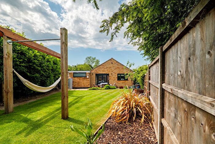 3 Bedroom Bungalow For Sale In Hillside, Barnham Broom, Norwich, NR9