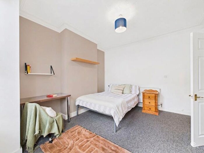 5 Bedroom Terraced House To Rent In Whippingham Road, Master, BN2