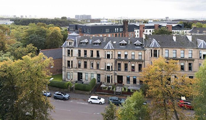2 Bedroom Flat For Sale In Broomhill Drive, Broomhill, Glasgow, G11
