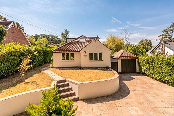 5 Bedroom Detached House For Sale In Spinneys End, Ash Lane Burghfield Common, Reading, RG7