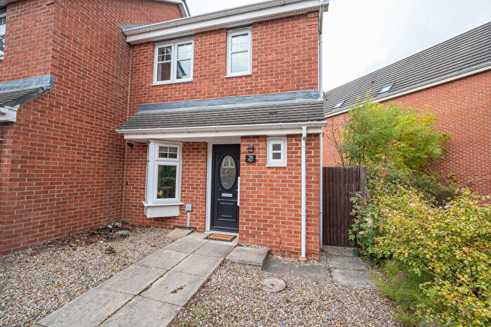 2 Bedroom End Of Terrace House For Sale In Lauder Way, Pelaw, Felling, Gateshead, NE10