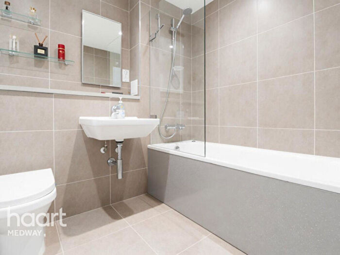 2 Bedroom Apartment To Rent In Manley Boulevard, Snodland, ME6