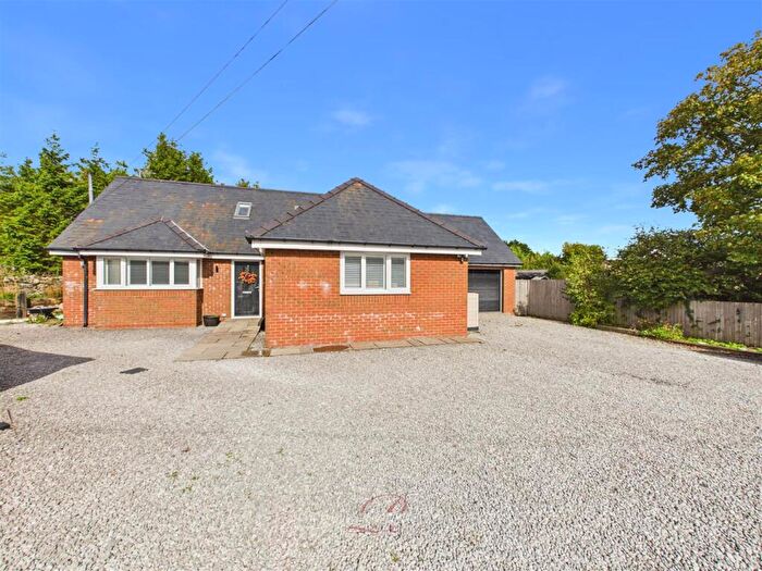 3 Bedroom Detached House For Sale In Ffordd Uchaf, Gwynfryn, Wrexham, LL11