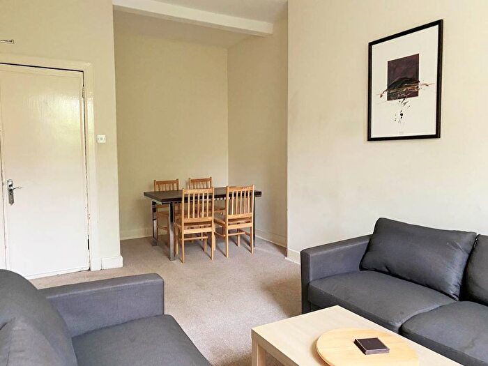 3 Bedroom Flat To Rent In Easter Road, Edinburgh, EH6