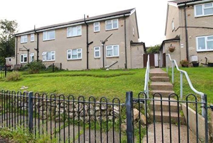 2 Bedroom Apartment To Rent In Whitecroft Crescent, Brinsworth, Rotherham, S60